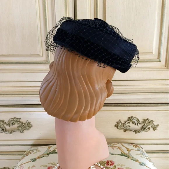 STUNNING VINTAGE 1950S RICH BLACK VELVET PILLBOX HAT WITH NETTING, UNION MADE! Vintage | Accessories | Stunning Vintage 95s Rich Black  main image 2